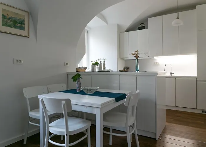 3 Bridges App דירה