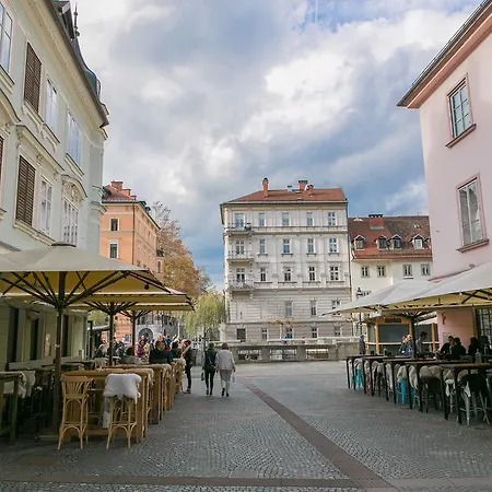 Apartment 3 Bridges App Ljubljana